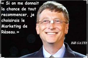 Photo de Bill Gates qui parle du mlm